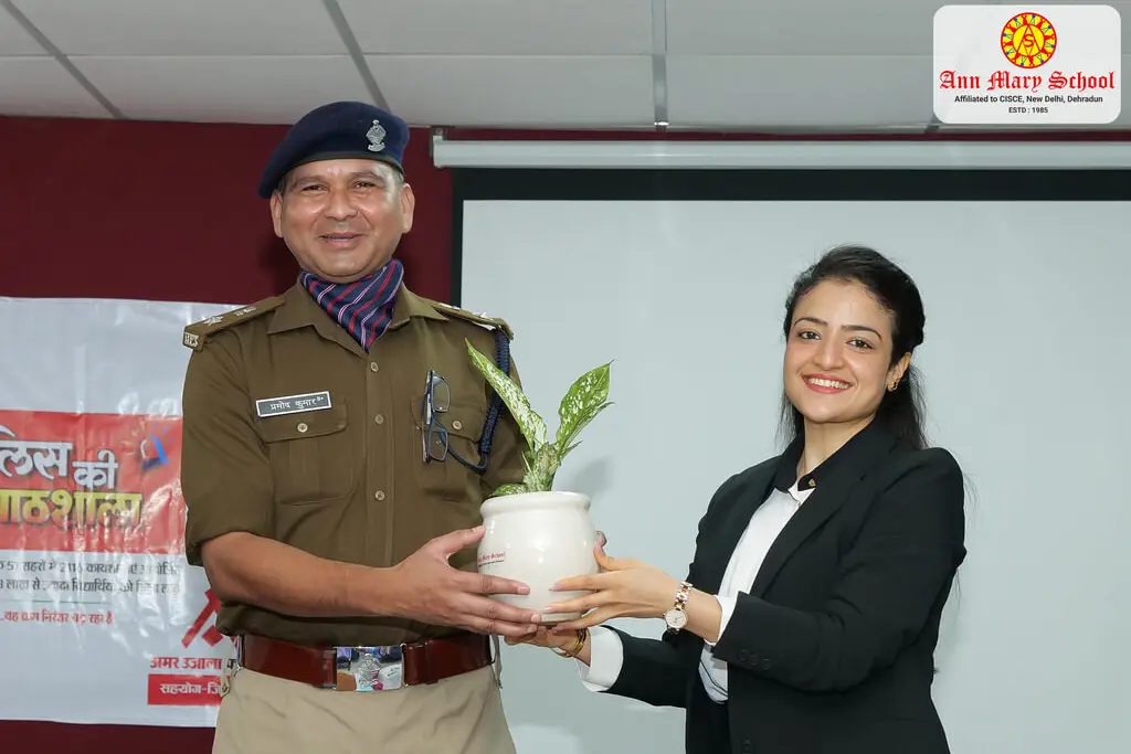 Ann Mary School Hosts “Police Ki Pathshala” Workshop on Drug Awareness and Cyber Laws
