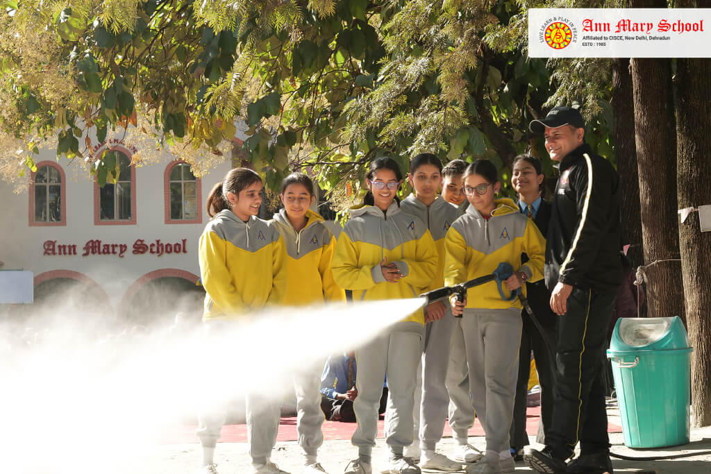 Ann Mary School organizes a workshop on Fire Safety Awareness