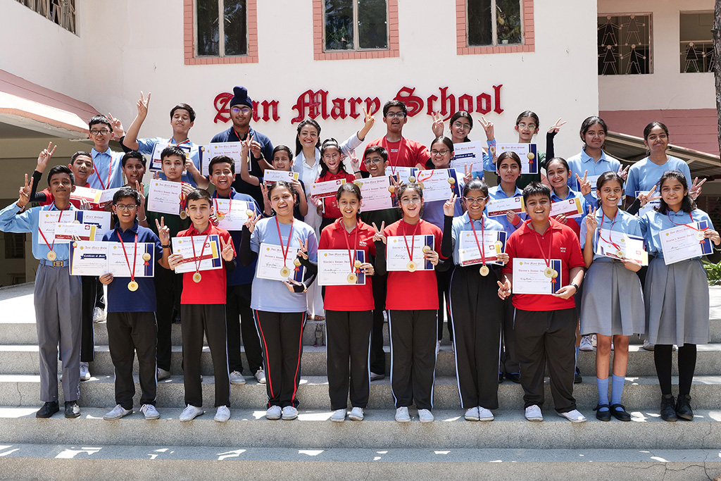 Shining Stars of Ann Mary School Felicitated for Academic Brilliance