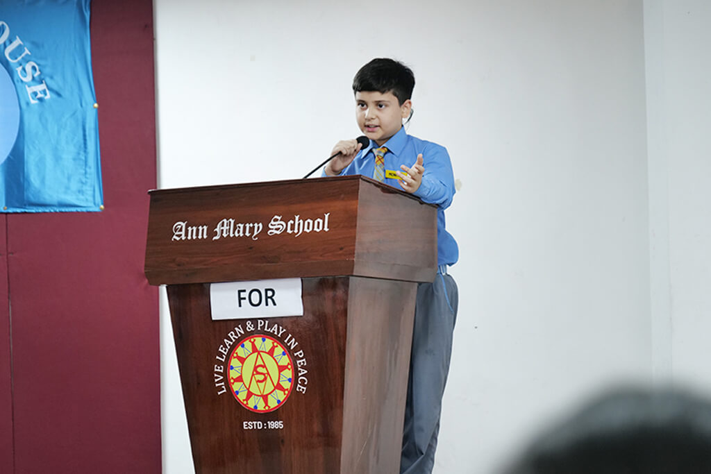 Cultural Week 2025 – Day 2: English Debate Competition (Middle School) Cultural Week 2025 – Day 2: English Debate Competition (Middle School)