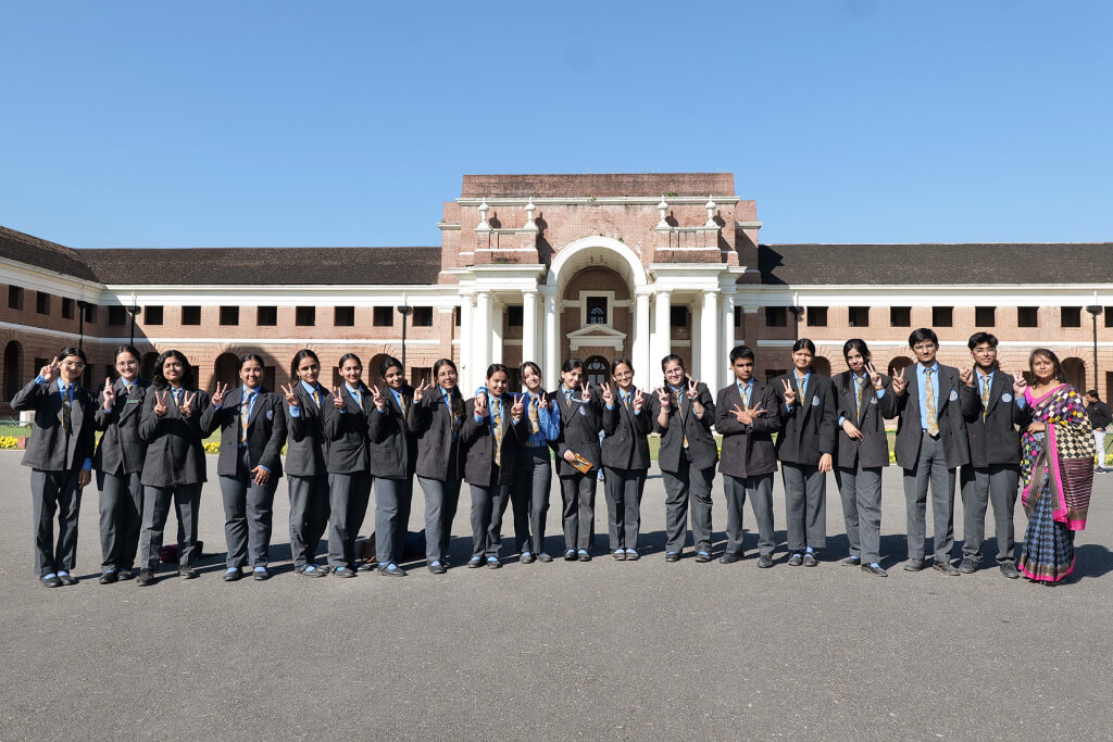 Educational Visit to FRI: A Hands-On Experience in Plant Tissue Culture By the Biology Department, Ann Mary School